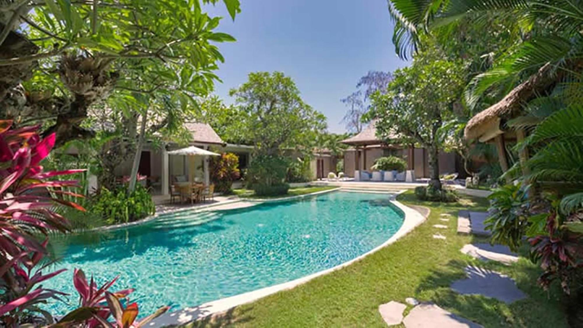 Lataliana Seminyak Villa Exteriör bild