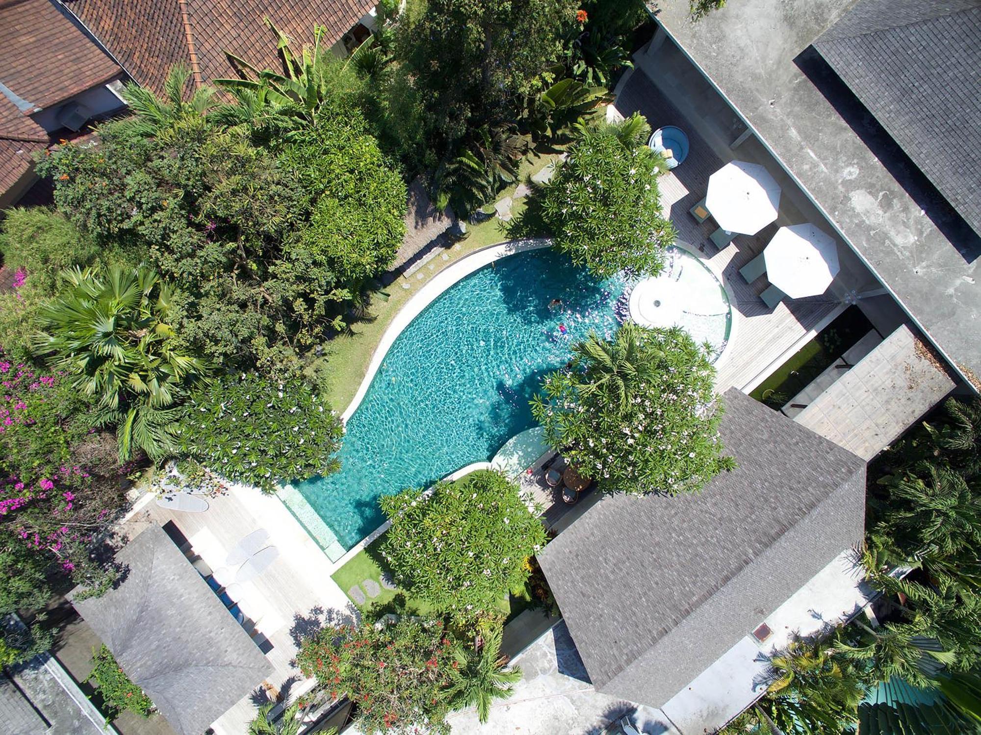 Lataliana Seminyak Villa Exteriör bild