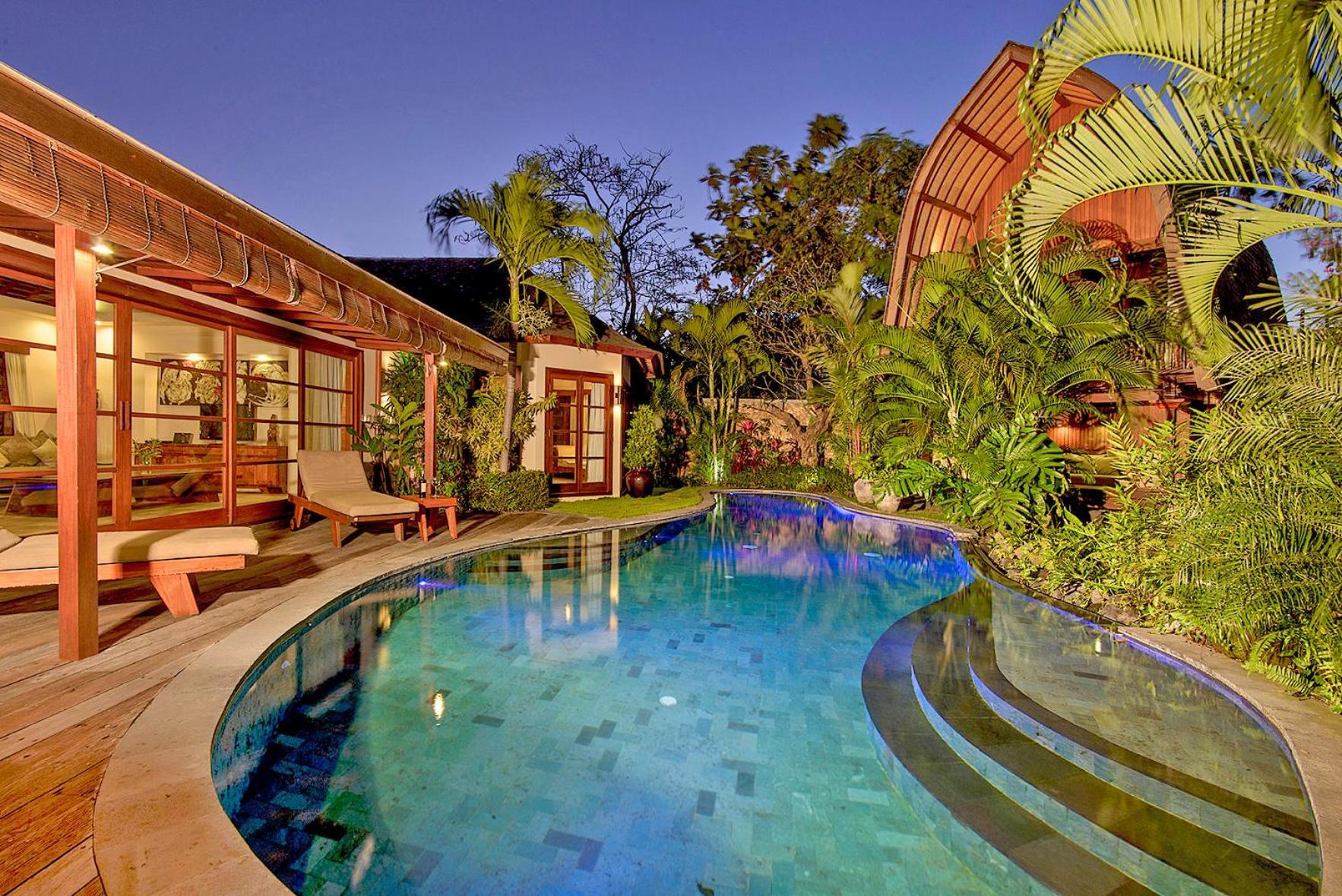 Lataliana Seminyak Villa Exteriör bild